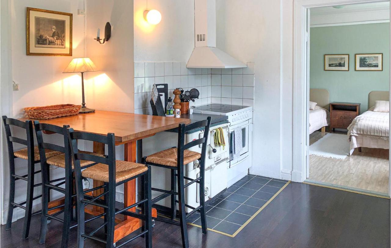 Nice Home In Mantorp With Kitchen מראה חיצוני תמונה